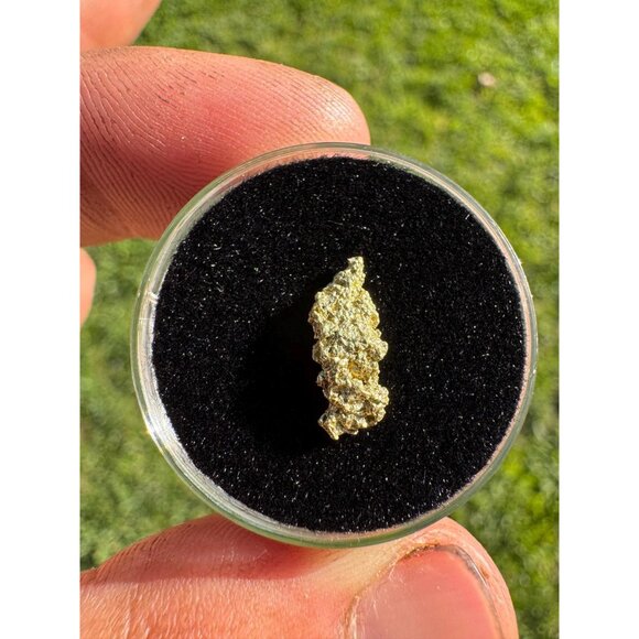 California Native Gold Crystal - 0.54 grams - Picture 4 of 5